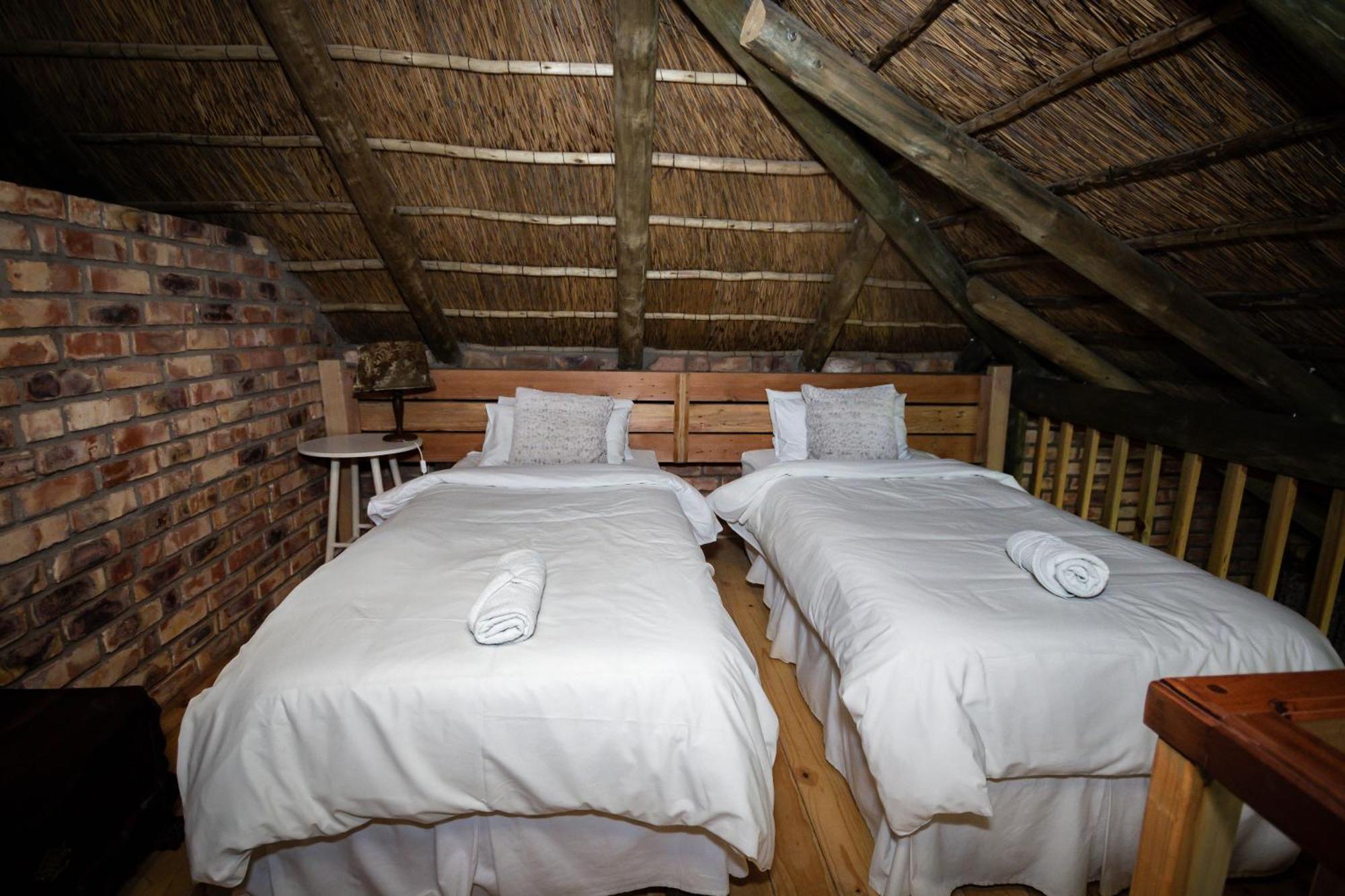 Tarantula Guest House Calvinia Exterior foto