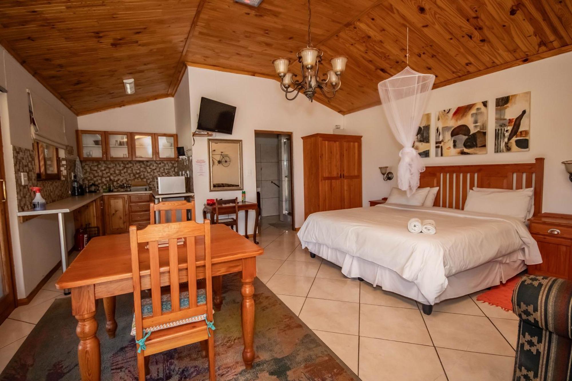 Tarantula Guest House Calvinia Exterior foto