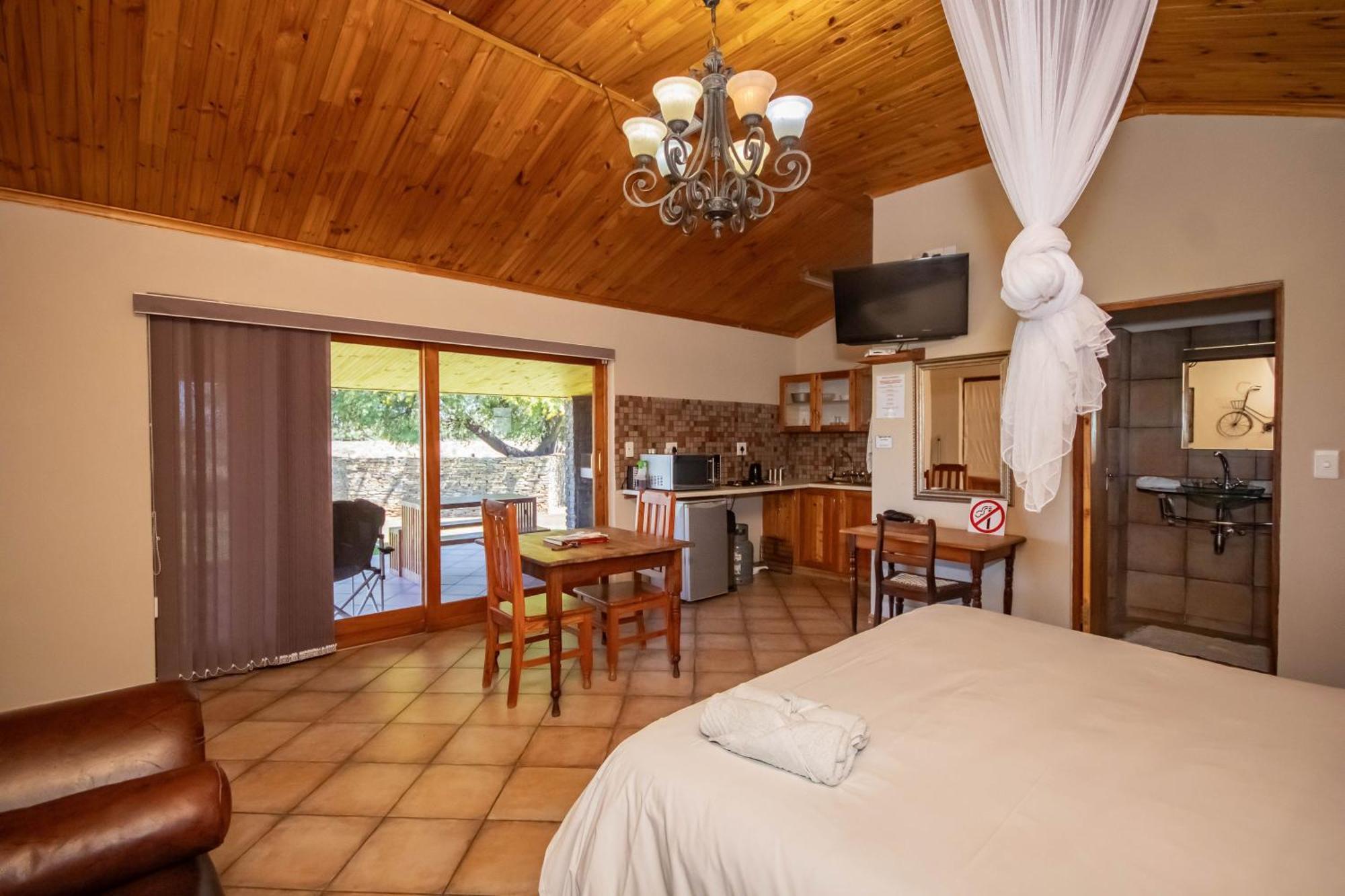 Tarantula Guest House Calvinia Exterior foto