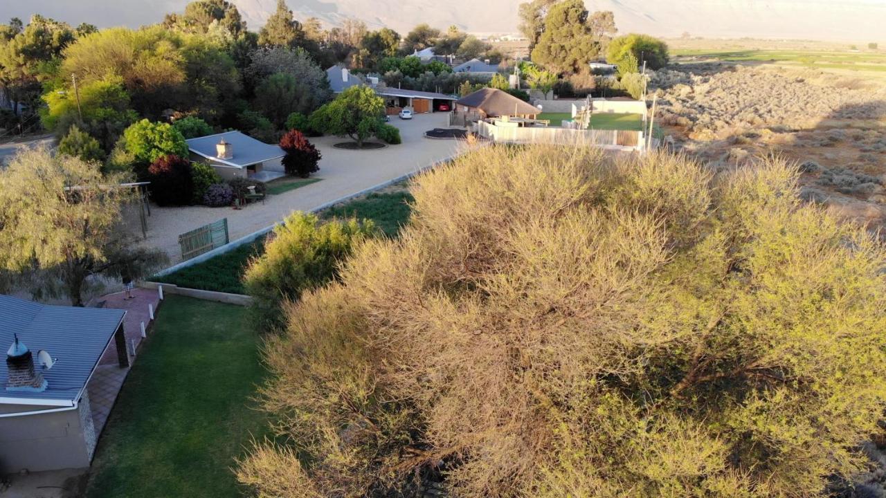 Tarantula Guest House Calvinia Exterior foto