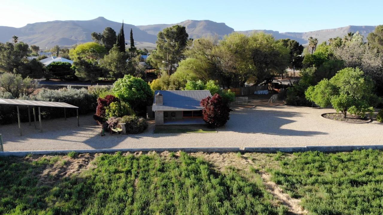 Tarantula Guest House Calvinia Exterior foto